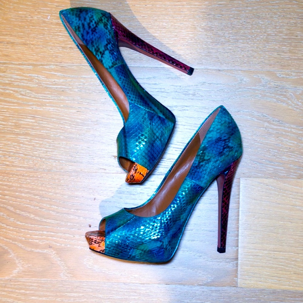 👠 Boutique 9 Blue and Brown Snake Print Classic Peep Toe Heels Size 9 - Picture 5 of 13